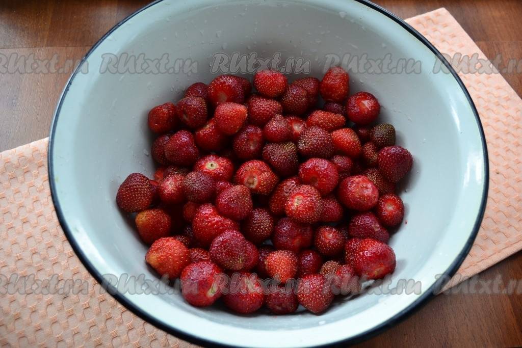Варенье из клубники на зиму — густое, с целыми ягодами: рецепты