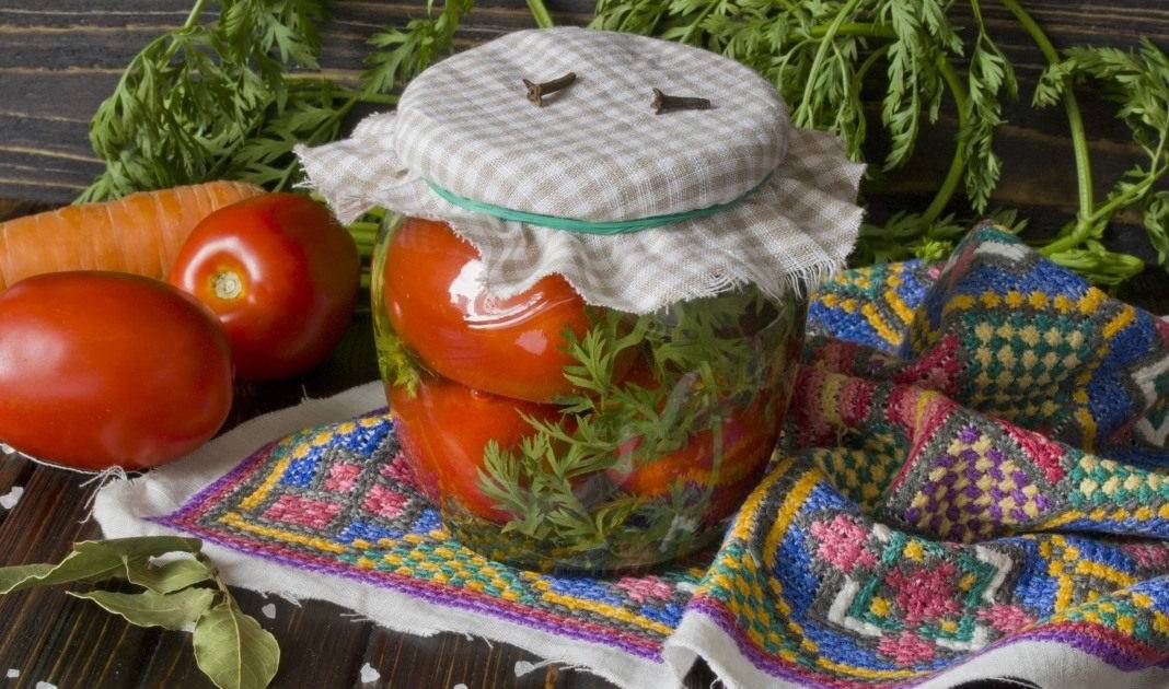 Рецепты маринованных помидоров с морковной ботвой на зиму на литровую банку и срок хранения