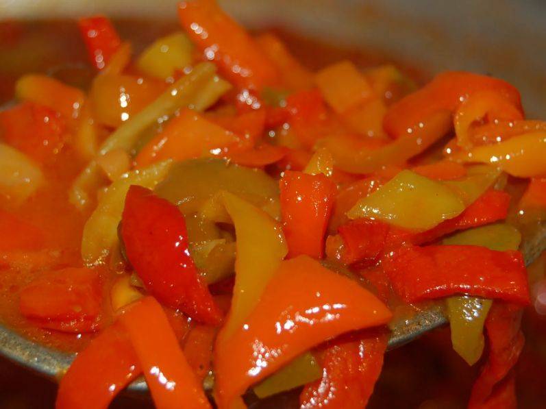 ТОП 7 вкусных рецептов приготовления лечо с морковью и луком на зиму