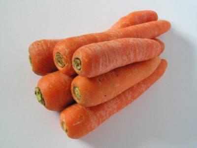 Облегчаем нелюбимый труд. как быстро прополоть морковь, но при этом эффективно?