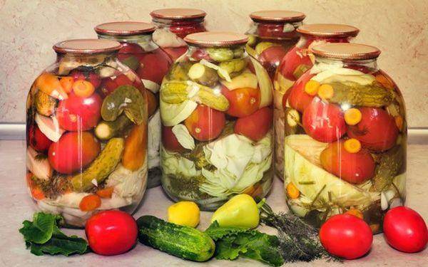 ТОП 6 вкусных рецептов приготовления засолки овощей ассорти на зиму