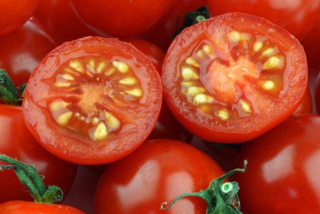 Какой у семян томатов срок годности и сколько сохраняется всхожесть