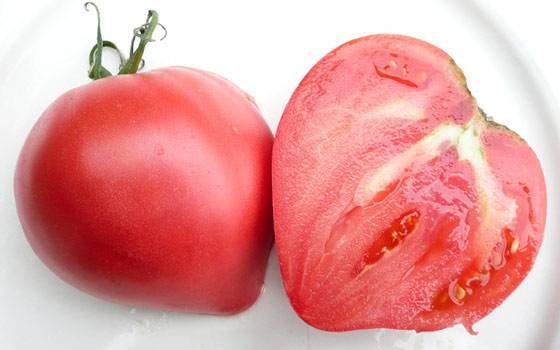 Высокоурожайный гигант с грядки – сорт томата «бычье сердце розовое»: характеристика и описание