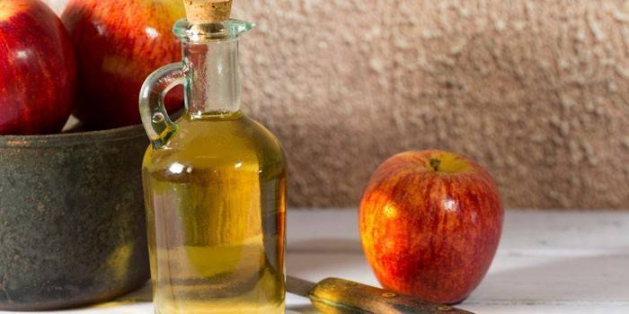 Простой рецепт яблочного вина в домашних условиях
