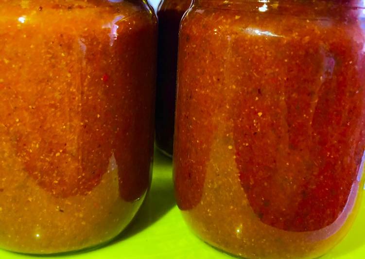 15 пошаговых рецептов приготовления аджики из петрушки на зиму