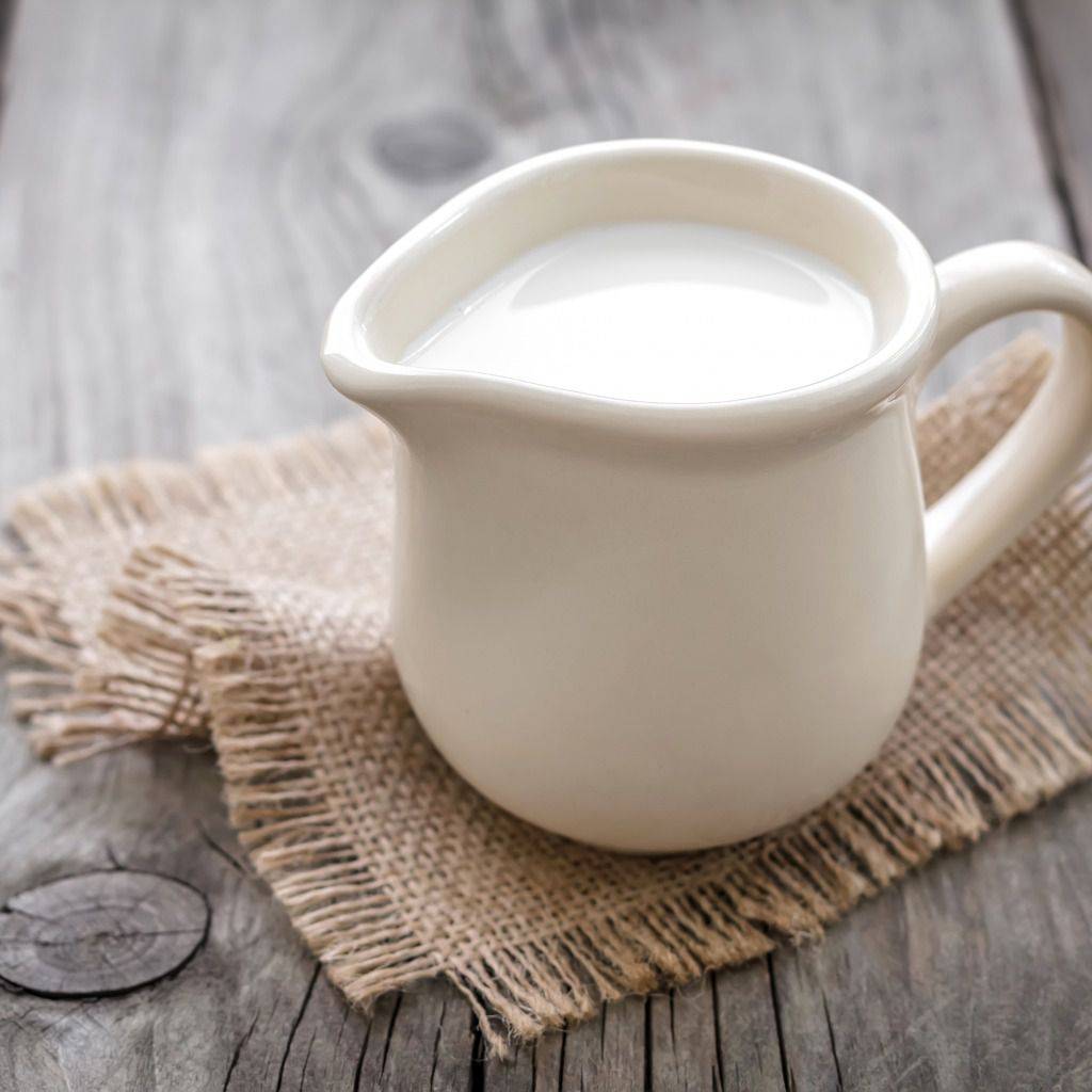 Причины, по которым не скисает домашнее коровье молоко