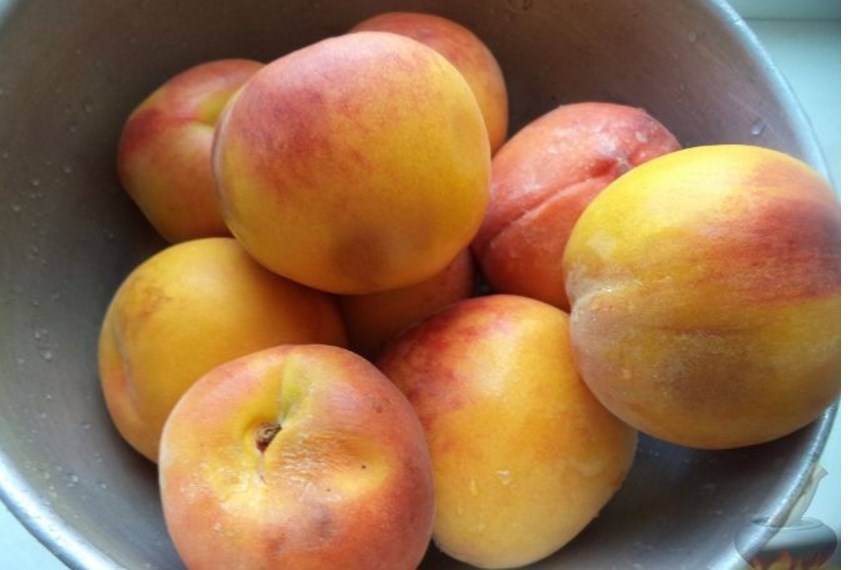 Простой рецепт приготовления варенья из персиков на зиму