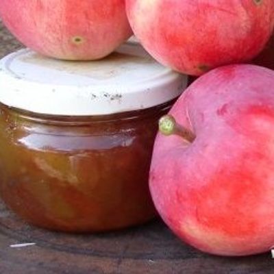 Простой рецепт приготовления варенья из кислых яблок на зиму