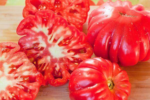 Описание сорта томата супербанан и его характеристики