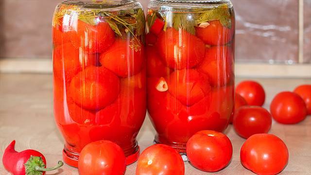 Маринованные зеленые помидоры на зиму – рецепты на любой вкус