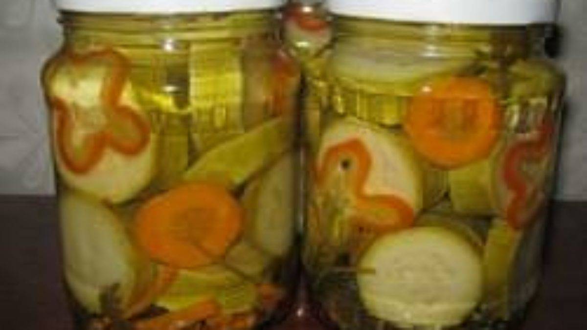 10 лучших рецептов маринованных кабачков на зиму