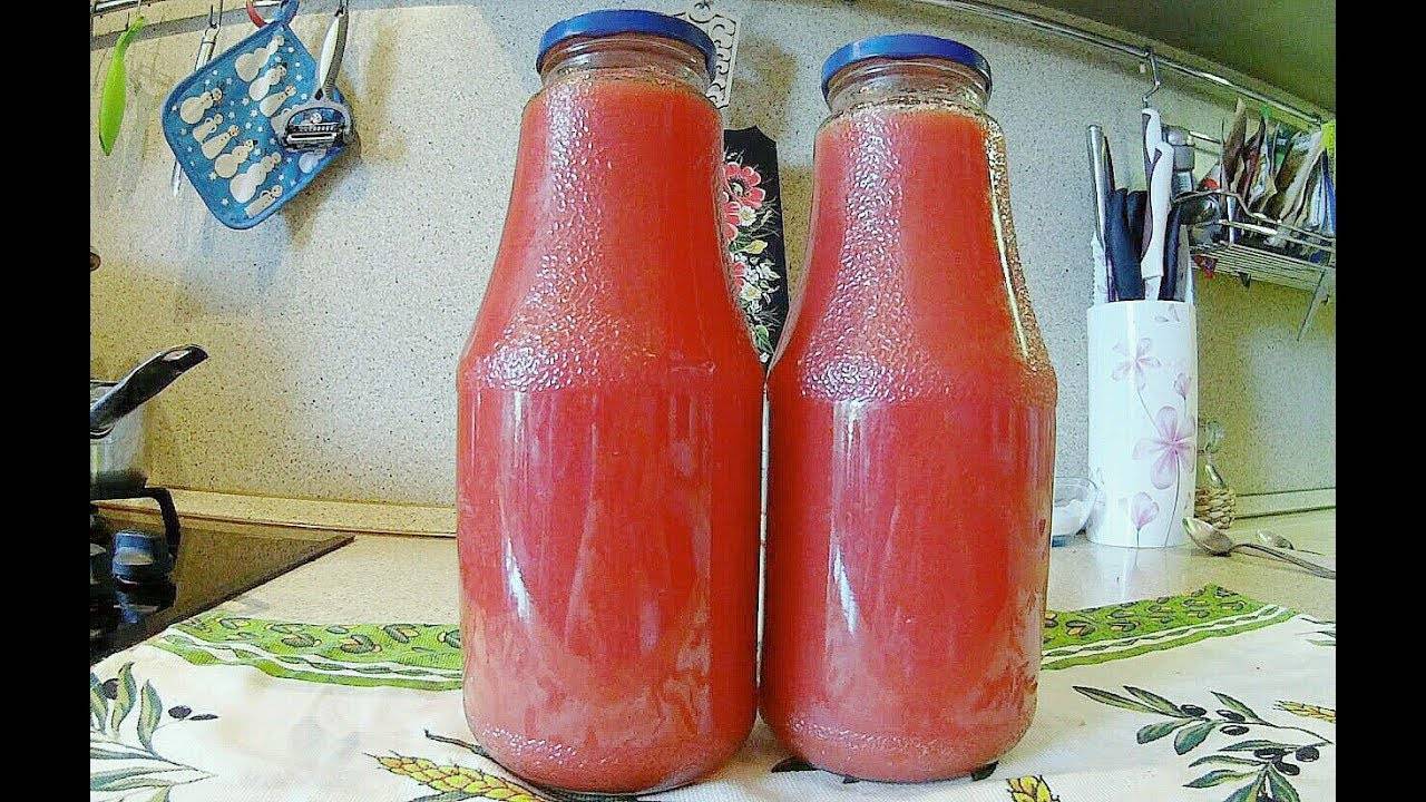 Домашний томатный сок с мякотью. Томатный сок домашний. Томатный сок на зиму. Томатный сок в банке. Томатный сок с косточками на зиму.