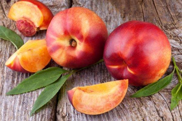 Поговорим о пользе и вреде персиков для нашего с вами здоровья