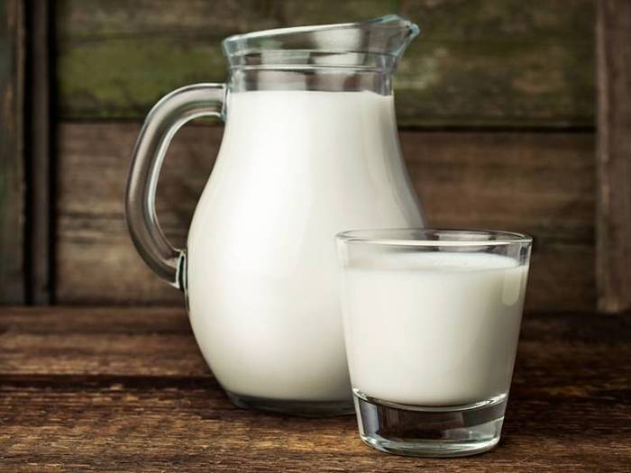 Причины: почему горчит молоко у коровы?