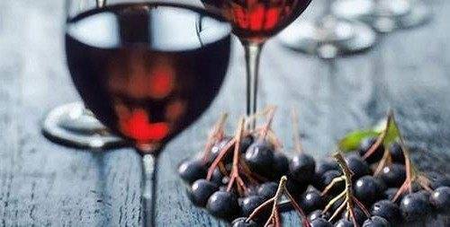 Черничное вино с превосходным вкусом и ароматом