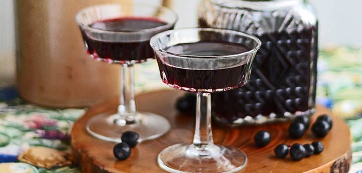 5 простых рецептов приготовления вина из черники в домашних условиях