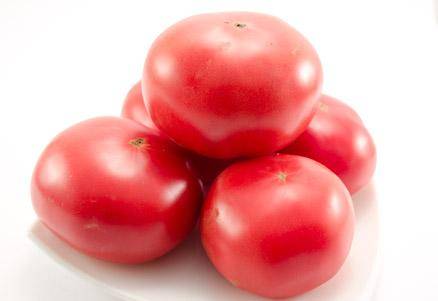 Очень ранний сорт крупноплодных томатов «большая мамочка»: описание характеристик, советы по выращиванию