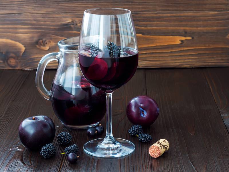 Как в домашних условиях приготовить вкусное алычовое вино