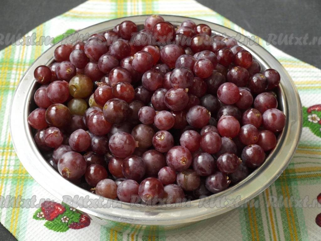 Топ 13 простых рецептов приготовления маринованного винограда на зиму
